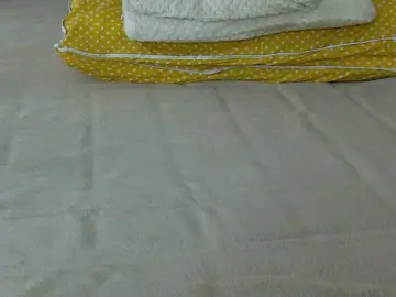 Yanira-Muslim  live sex cam