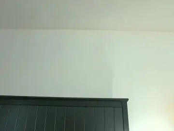 Yanira-Muslim  live sex cam