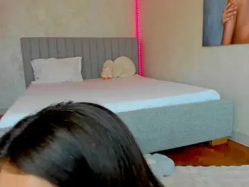 Selenareeves  live sex cam