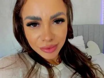 Selenareeves  live sex cam