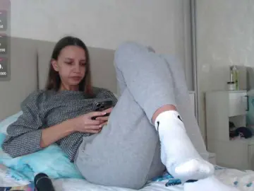 Alisa-W  live sex cam