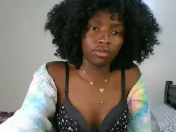 Ebony-slut254  live sex cam