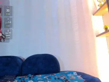 Naomi-Viper  live sex cam