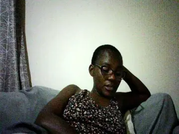 Pierra77  live sex cam