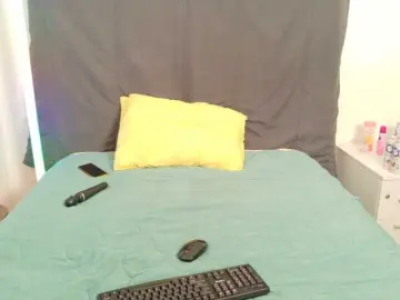 SpicedDove  live sex cam