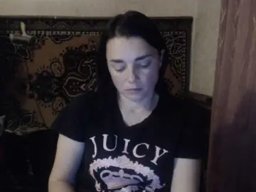 AlisaLaDiva  live sex cam