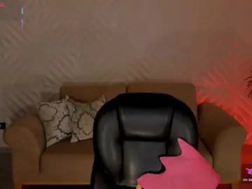 DannieSmith1  live sex cam