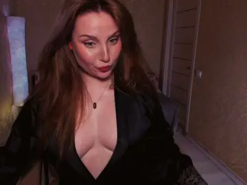 Esmeerrr  live sex cam