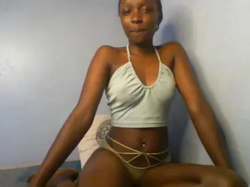 Evalyne  live sex cam