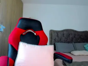 MiaAdams  live sex cam