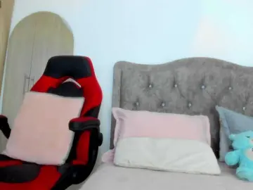 MiaAdams  live sex cam