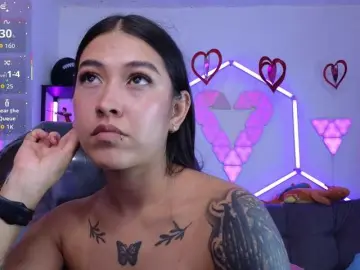 MiaAdams  live sex cam