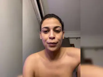 Papisha1  live sex cam