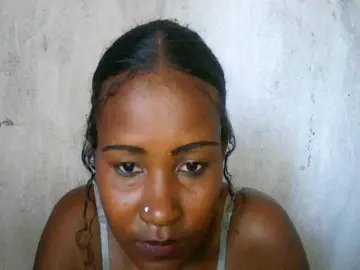 Aldah1  live sex cam