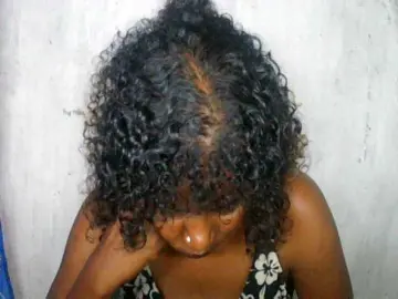 Aldah1  live sex cam