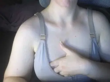 CreamyWoman  live sex cam