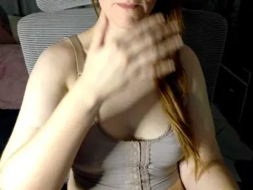 CreamyWoman  live sex cam