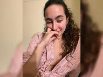 EvaBali  live sex cam