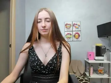 LindaMurr  live sex cam