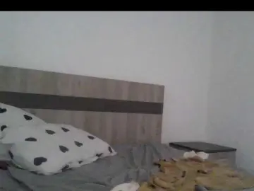 MoniqX0X  live sex cam