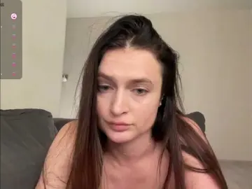 Moonika  live sex cam