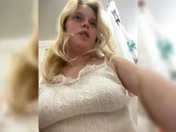 Pionchick  live sex cam