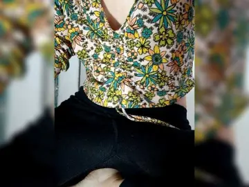 RuutBi  live sex cam