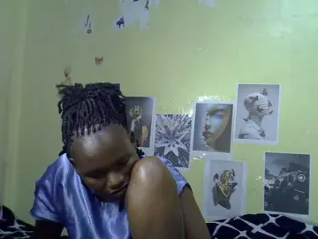 Sexxyfrey  live sex cam