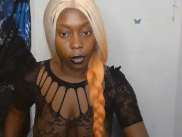 Strip-me-naked  live sex cam