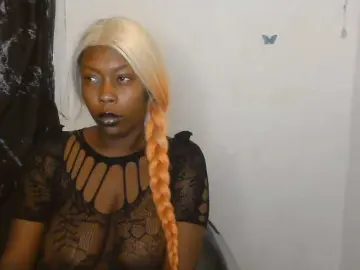 Strip-me-naked  live sex cam