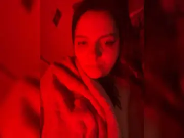 Tinochka9  live sex cam