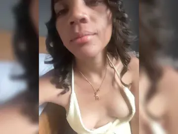 BoozyArt  live sex cam