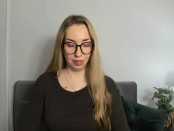 AriaBeauty  live sex cam
