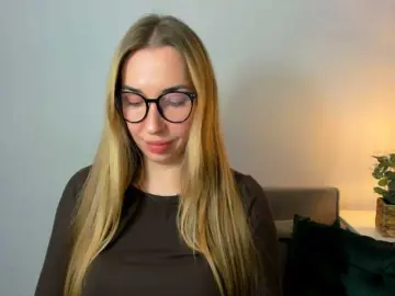 AriaBeauty  live sex cam