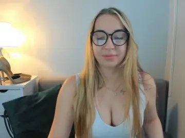 AriaBeauty  live sex cam