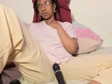 CarolineS  live sex cam