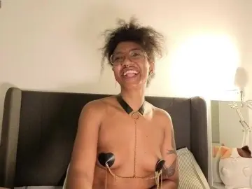 CarolineS  live sex cam