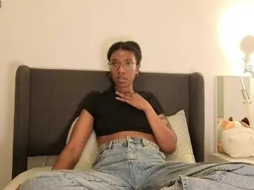 CarolineS  live sex cam