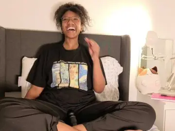 CarolineS  live sex cam