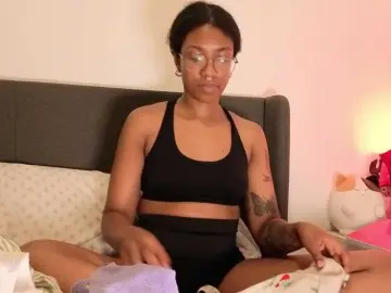CarolineS  live sex cam
