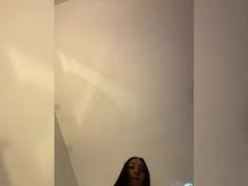 IrisEvans  live sex cam