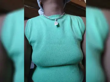 Nayah2  live sex cam