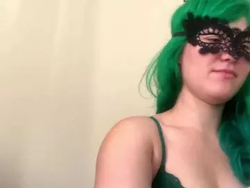 NikkiPleasure  live sex cam
