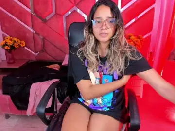OliviaFox  live sex cam