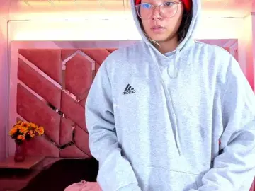 OliviaFox  live sex cam