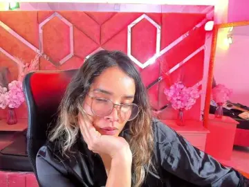 OliviaFox  live sex cam