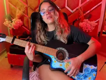 OliviaFox  live sex cam
