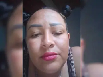 Roxy-king  live sex cam
