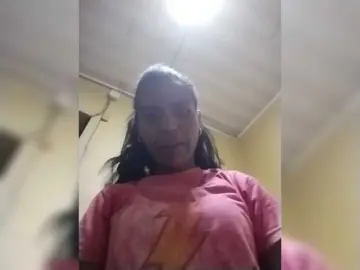 Royblackhot  live sex cam