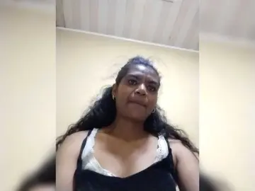 Royblackhot  live sex cam